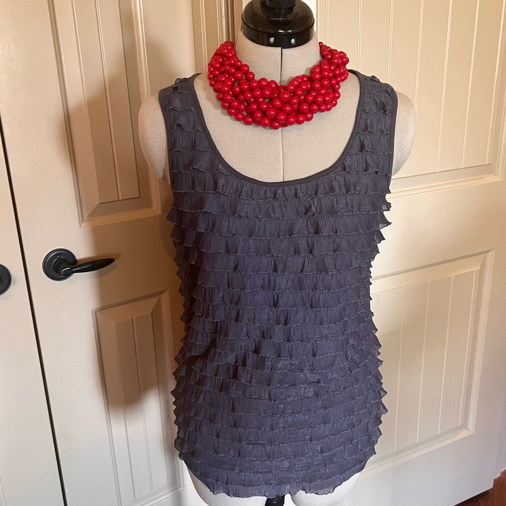 LOFT Sleeveless Tiered Top | Small